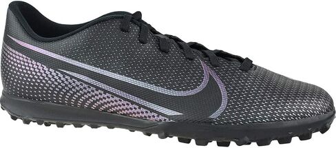 Nike Men's Football Shoe in Saudi Arabia
