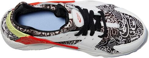 نايك هواراتشي رن (الطفل الكبير) in Kuwait