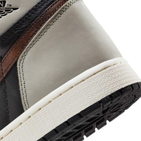 Jordan Mens Air Jordan 1 Retro High OG 555088 105 Dark Mocha - Size 10 in Saudi Arabia