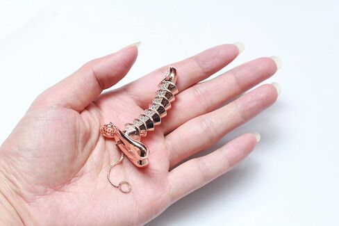 قلادة مضحكة Vrogadso قلادة مضحكة بما في ذلك سلسلة 21.8 بوصة و 1 بوصة قلادة in Kuwait