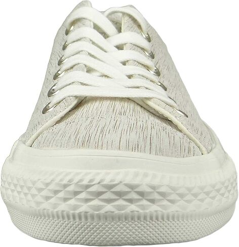 Converse Women's Low-Top Sneakers in Saudi Arabia