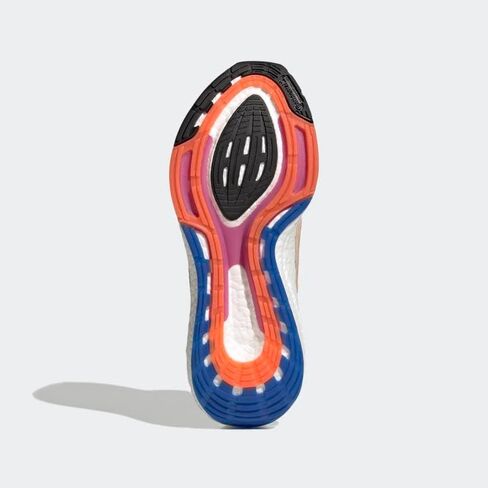 adidas Ultraboost 22 Vivid Red/Vivid Red/Turbo 8 D (M) in Saudi Arabia
