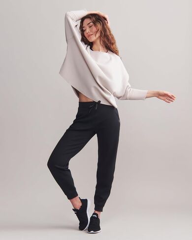 Rhone Women's DreamGlow Jogger in Saudi Arabia
