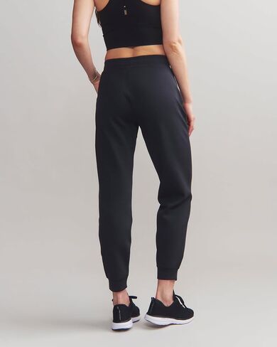 Rhone Women's DreamGlow Jogger in Saudi Arabia