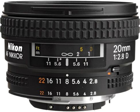 عدسة Nikon AF NIKKOR مقاس 20 مم f/2.8D (1913) + طقم مرشح + حافظة للغطاء + طقم تنظيف (متجدد) in Saudi Arabia