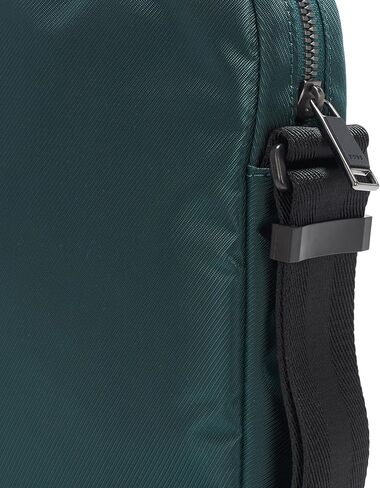 اصطاد حقيبة Crossbody صغيرة النايلون ، بيوتر جرين ، PCE. in Saudi Arabia