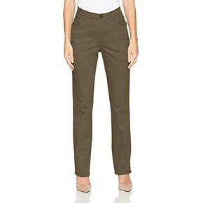 Lee Women's Classic Fit Straight Leg Jean in Saudi Arabia