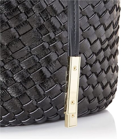 حقيبة كروس ناعومي للنساء من كالفن كلاين in Kuwait