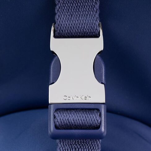 حقيبة ظهر تنظيمية من كالفن كلاين شاي، عنزة in Kuwait