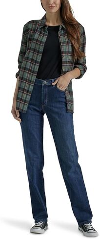 Lee Women's Relaxed Fit Straight Leg Jean, Authentic Nordic, 20 Short in Saudi Arabia