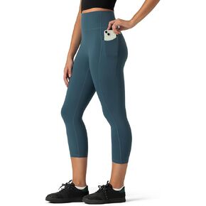 Colorfulkoala Dreamlux No Front Seam Capri Leggings with Pockets for Women - High Waisted 21" Buttery Soft Yoga Pants