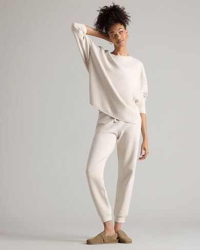 Rhone Women's DreamGlow Jogger in Saudi Arabia
