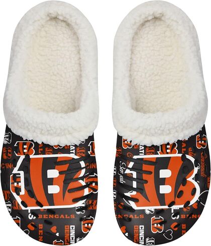 FOCO Philadelphia Eagles NFL Womens Sherpa Lined Logo Love Clog in Saudi Arabia