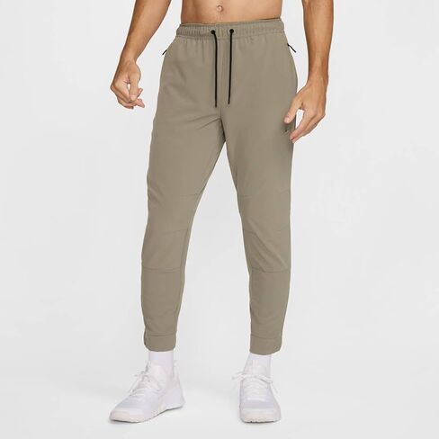 Nike Men's Dri-fit Unlimited Tapered Pants in Saudi Arabia