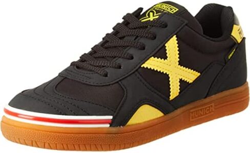 Munich Unisex Futsal Shoes in Kuwait