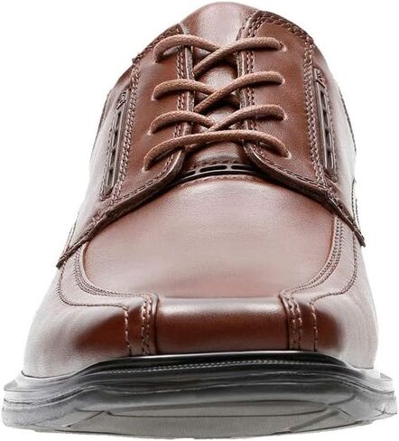Clarks Men's Un.kenneth Lace-Up in Kuwait