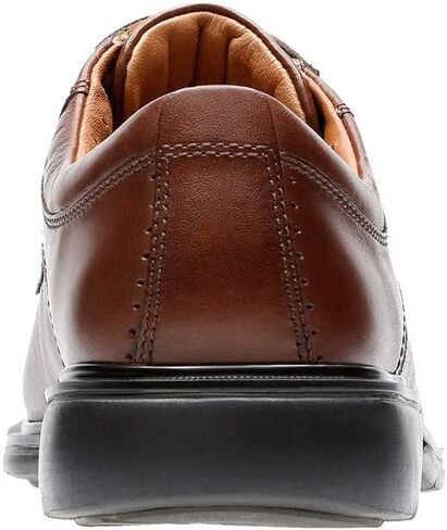 Clarks Men's Un.kenneth Lace-Up in Kuwait