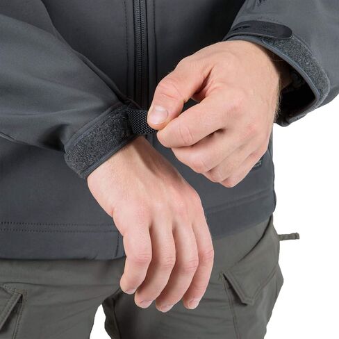 Helikon-Tex Men's Gunfighter Soft Shell Jacket Taiga Green in Saudi Arabia