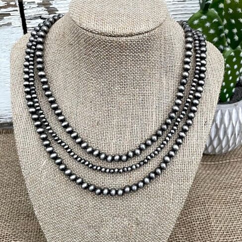 Navajo Pearl Necklace Western Pearl Layered Necklaces Western Jewelry for Women Black Beaded Choker Necklace Trendy Boho Country Concert Outfits Accessories in Saudi Arabia