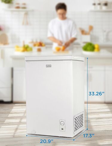 BLACK+DECKER 3.5 Cu. Ft. Chest Freezer, Holds up to 122 Lbs. of Frozen Food with Organizer Basket, BCFK356 in Kuwait