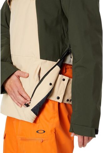 Oakley Men's Tnp Insulated Anorak in Saudi Arabia