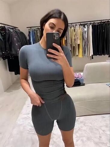 Lounge Wear Ribbed Casual 2 Piece Tracksuit Set Women Solid Skinny Short Sleeve O-Neck Top+Mid Waist Elastic Leggings in Kuwait