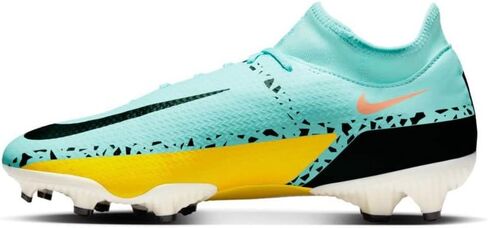 Nike Men's Sneaker in Saudi Arabia