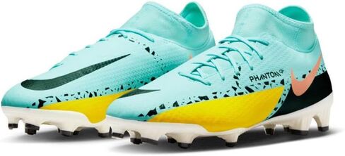 Nike Men's Sneaker in Saudi Arabia