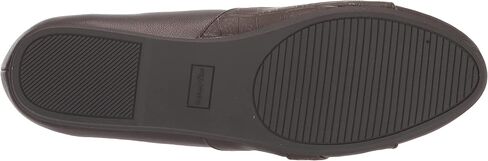 Easy Street Women's Bessie Sneaker in Saudi Arabia