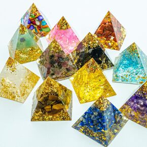 Mini Natural Crystal Pyramid Energy Generator Quartz Amethyst Reiki Healing Crystal Chakra Resin Pyramid Meditation Tool Home Decor (2pcs Tiger's Eye)
