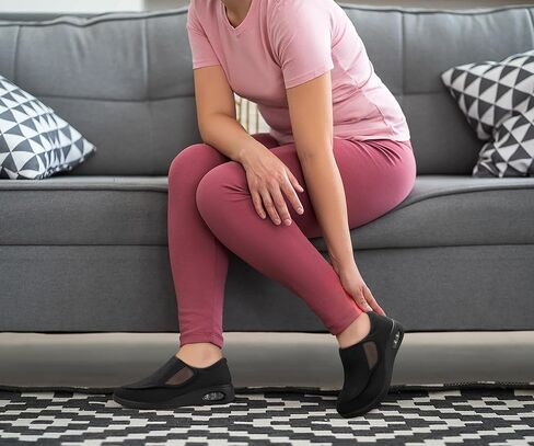 أحذية السكري للسيدات على نطاق واسع على حذاء العظام القوس الدعم للمشي مع إغلاق قابل للتعديل وسادة الهواء لتخفيف آلام القدمين in Kuwait