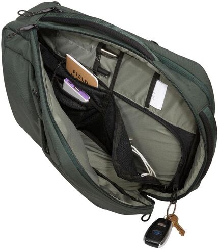 THULE(スーリー) Casual, Racing Green in Saudi Arabia