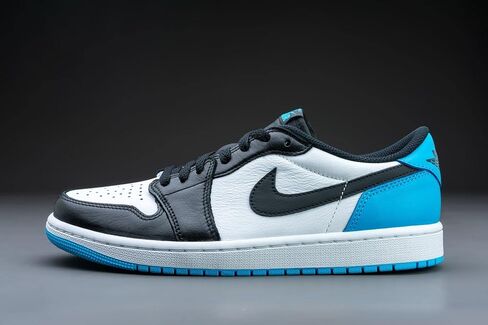 Jordan Mens Air Jordan 1 Low OG CZ0790 104 UNC - Size 11.5 in Kuwait