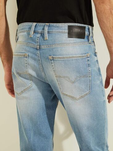 GUESS Men's Slim Taper Basic 5Pkt, Jackson Wash, 032 in Saudi Arabia
