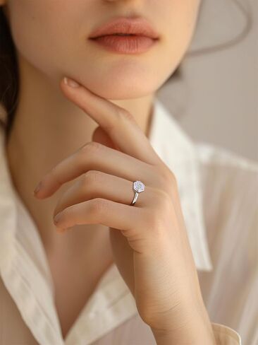 Silvora 925 Sterling Silver Simple CZ Ring Ring Tiny Wedding Band Rings for Women Size 5-12 in Saudi Arabia