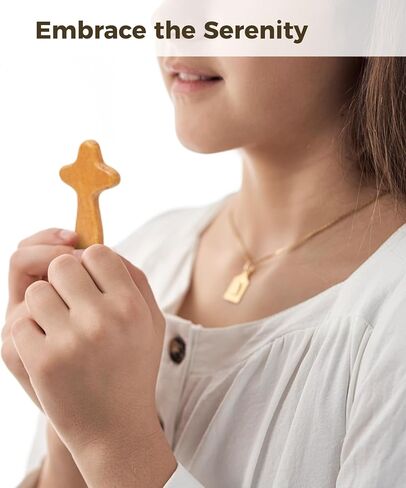 6 مجموعات صغيرة محمولة باليد من خشب الصنوبر مع حقيبة مخملية جيب صليب 4.1 بوصة محمولة تحمل جيب خشبي صليب ملتصق صليب يسوع هدية للصلاة بحجم راحة اليد للرجال هدية الكنيسة (بني فاتح) in Kuwait