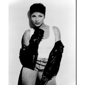 Posterazzi Toni Braxton In Jeans And Leather Jacket Off Shoulders Black And White Photo Print (8 x 10) - Item # MVM50208