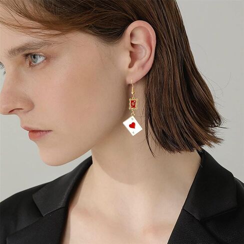 مقطع ملكة القلوب على غير مثقوب للنساء بطاقة اللعب الفريدة من نوعها Red Heart Poker Gold Rabbit Rabbit Long Clock Dangle Jewelry in Kuwait
