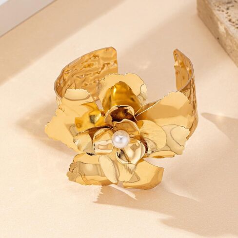 أساور الكفة الذهبية المكتنزة للنساء خمر لؤلؤة كريستال زهرة سوار البوهيمي على الطراز المفتوح الإسورة الزهرة مكتنزة بيان عري in Kuwait