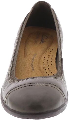 حذاء باليه مسطح Meadow Opal للسيدات من Clarks in Kuwait