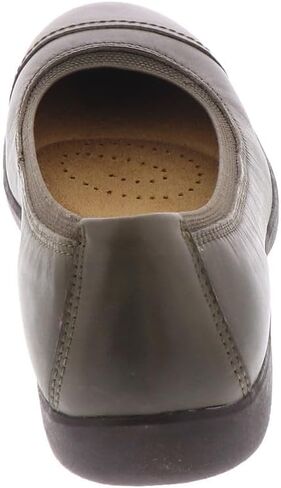 حذاء باليه مسطح Meadow Opal للسيدات من Clarks in Kuwait