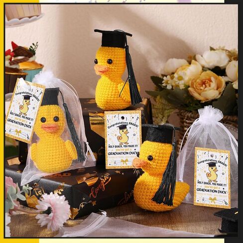 Gerrii 3 Pack 2025 Graduation Grad Crochet Duck Decoration with Congratulation Cards Arganza Bags Higds for the He Middle School College Grad Fass (Black) in Kuwait