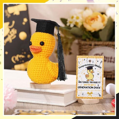 Gerrii 3 Pack 2025 Graduation Grad Crochet Duck Decoration with Congratulation Cards Arganza Bags Higds for the He Middle School College Grad Fass (Black) in Kuwait