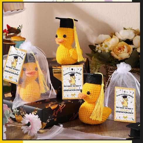 Gerrii 3 Pack 2025 Graduation Grad Crochet Duck Decoration with Congratulation Cards Arganza Bags Higds for the He Middle School College Grad Fass (Black) in Saudi Arabia