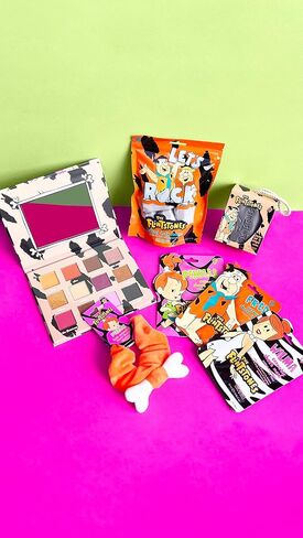 MAD BEAUTY Scooby-Doo Bath Fizzers أملاح الاستحمام المعطرة برائحة فاكهة العاطفة (6 × 1.06 أونصة)، العناية الكاملة بالجسم، بشرة صحية متوهجة، استرخي واسترخي، تخلص من التوتر in Kuwait