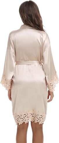 Womens Short Satin Robe Lace Trim Silk Kimono Sleepwear Bridesmaid Robes for Bride Wedding Party Nightgown in Saudi Arabia