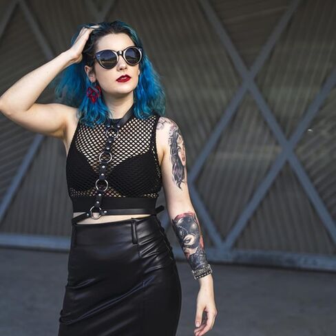 4 PCS Rock Rock Suddded Bracelets ، Punk Pu Leather Spike Bracelet للرجال نساء ، سوار كفة جلدي 80s مجموعة إكسسوارات Emo Punk قابلة للتعديل للرجال للرجال نساء in Saudi Arabia