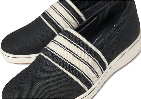 Clarks Women's Breeze Sky Mist Loafer in Saudi Arabia