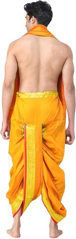 على استعداد لارتداء Dhoti و Angavastram مع حدود الأوراق الذهبية المنسوجة in Saudi Arabia