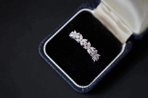 Exquisite Flower Shape Cubic Zirconia Eternity Wedding Engagement Band Single Row Diamond Ring for Women (US code 6) in Saudi Arabia